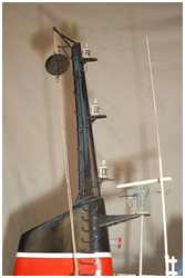Mast mit den Topplichtern (typisch und nur bei Schleppern sind drei Toplichter, die je nach Länge des Schleppzuges geschalten werden)